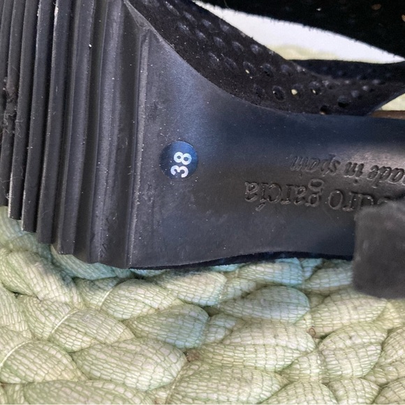 Pedro Garcia Black Suede Perforated Peep Toe Platform Heel Sandals - Picture 7 of 9